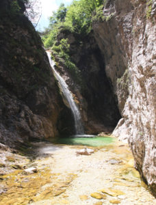 zapotok waterval, mooi, Slovenie, bron H.Vroon