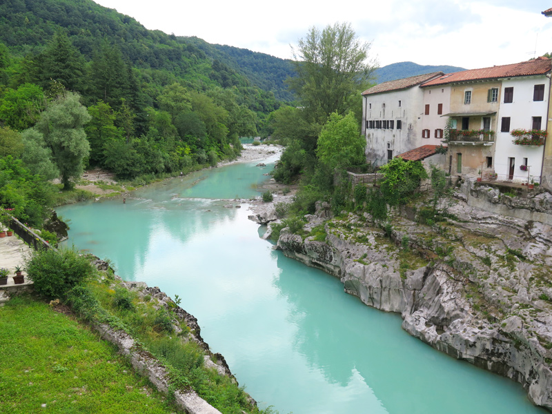 zwemlocatie van Soca rivier bij Kanal ob Soci; bron Mijn Slovenië