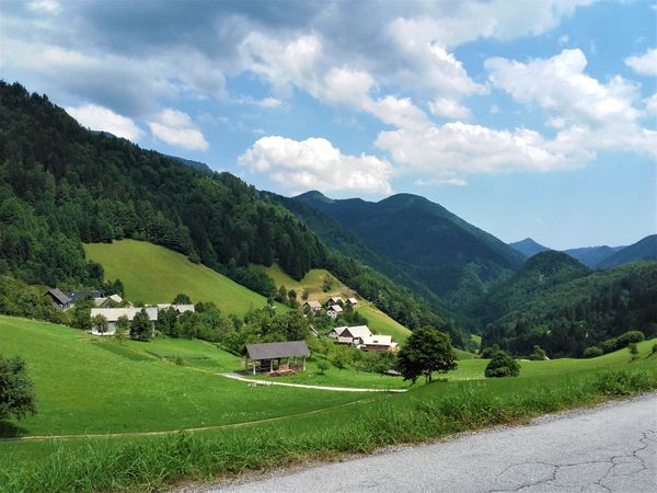 bergen Slovenie met moto
