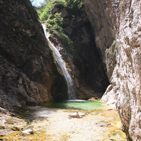 zapotok waterval, mooi, Slovenie, bron H.Vroon